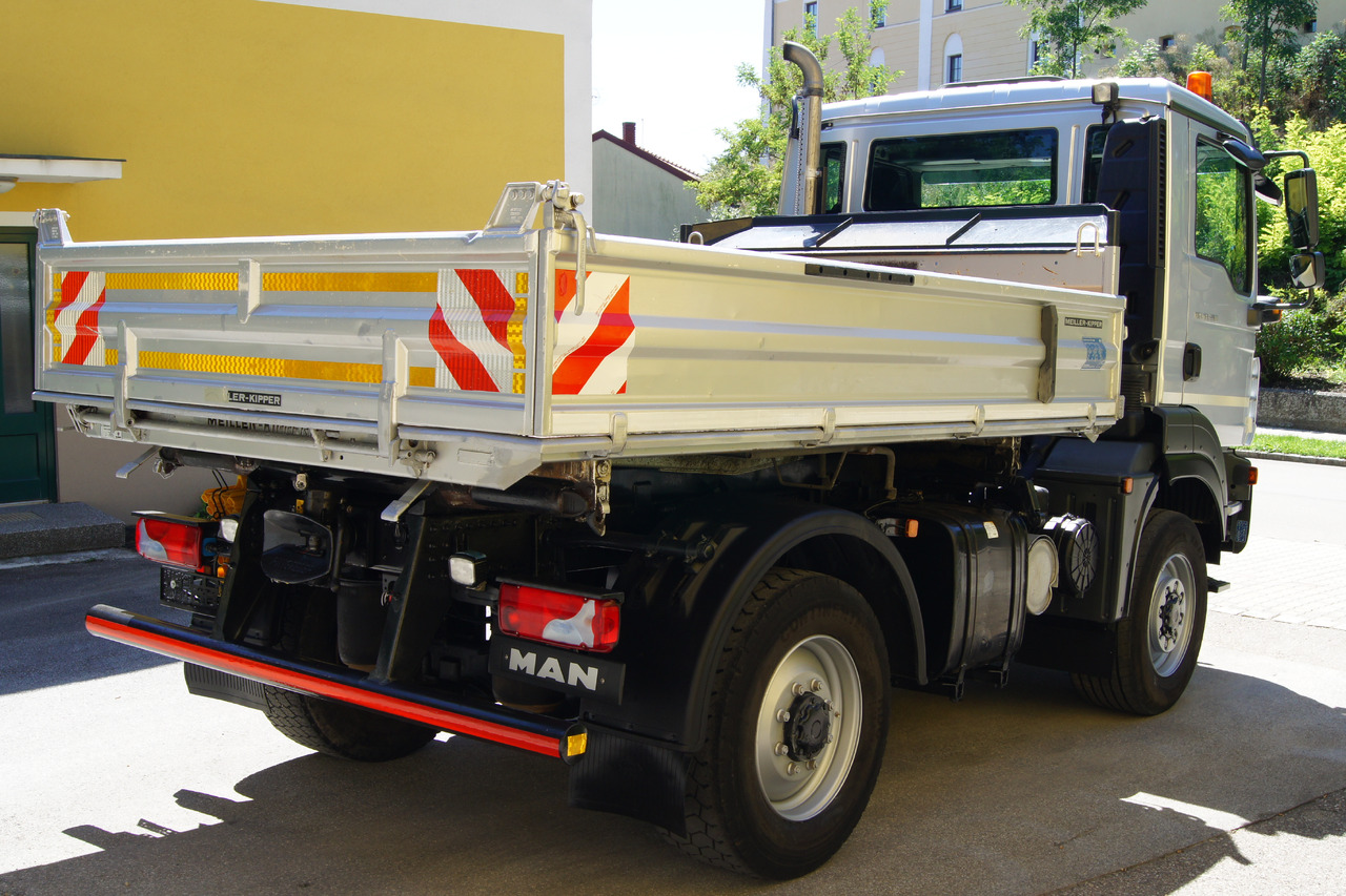 MAN TGM 13.290/4x4/TÜV/Euro 5/einzelbereift/Winterdienst - Tovornjak prekucnik: slika 4 MAN TGM 13.290/4x4/TÜV/Euro 5/einzelbereift/Winterdienst - Tovornjak prekucnik: slika 4
