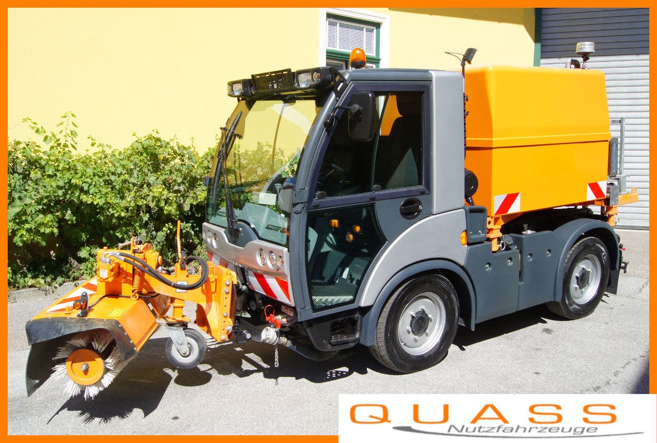 MULTICAR TREMO X56 Carrier CS/4x4/Euro 5/Besen/Wasserfass - Vozilo za zimsko službo: slika 1 MULTICAR TREMO X56 Carrier CS/4x4/Euro 5/Besen/Wasserfass - Vozilo za zimsko službo: slika 1