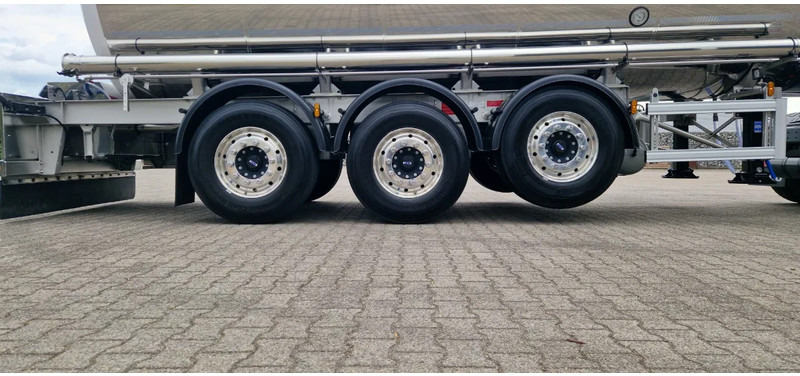 Magyar 32000 liter levensmiddelen tankoplegger NEW/NIEUW/NEU - Polprikolica cisterna: slika 5 Magyar 32000 liter levensmiddelen tankoplegger NEW/NIEUW/NEU - Polprikolica cisterna: slika 5