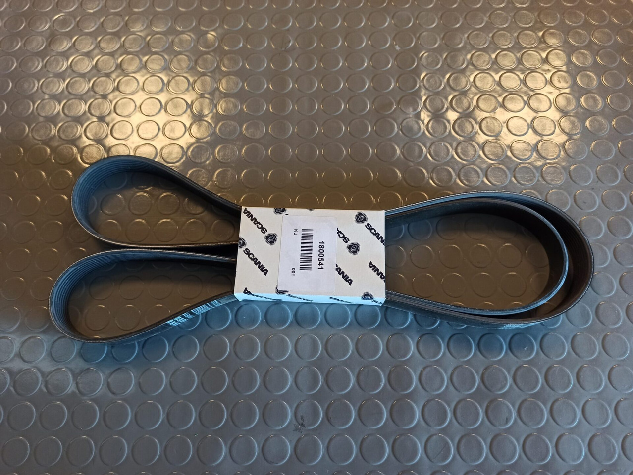 SCANIA POLY V BELT - 1800541 - Jermen za Tovornjak: slika 1 SCANIA POLY V BELT - 1800541 - Jermen za Tovornjak: slika 1