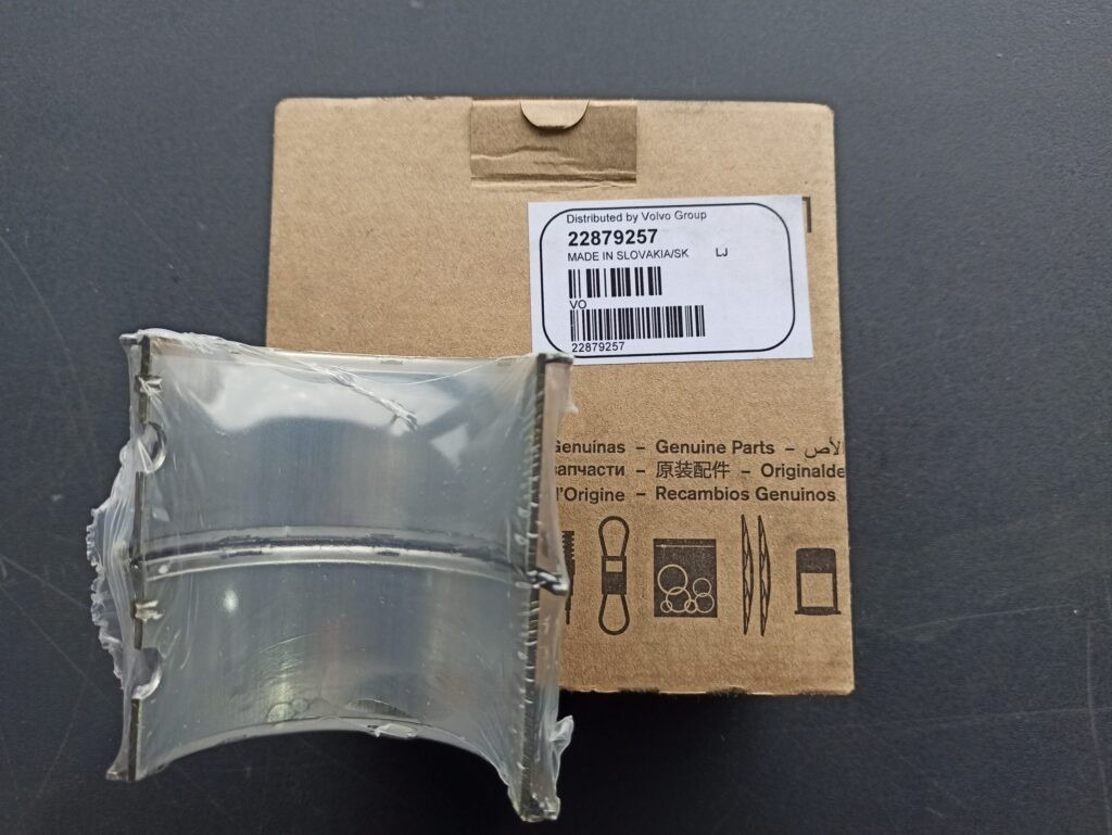 VOLVO CAMSHAFT BEARING KIT STD 22879257 - Motorni ležaj za Tovornjak: slika 2 VOLVO CAMSHAFT BEARING KIT STD 22879257 - Motorni ležaj za Tovornjak: slika 2