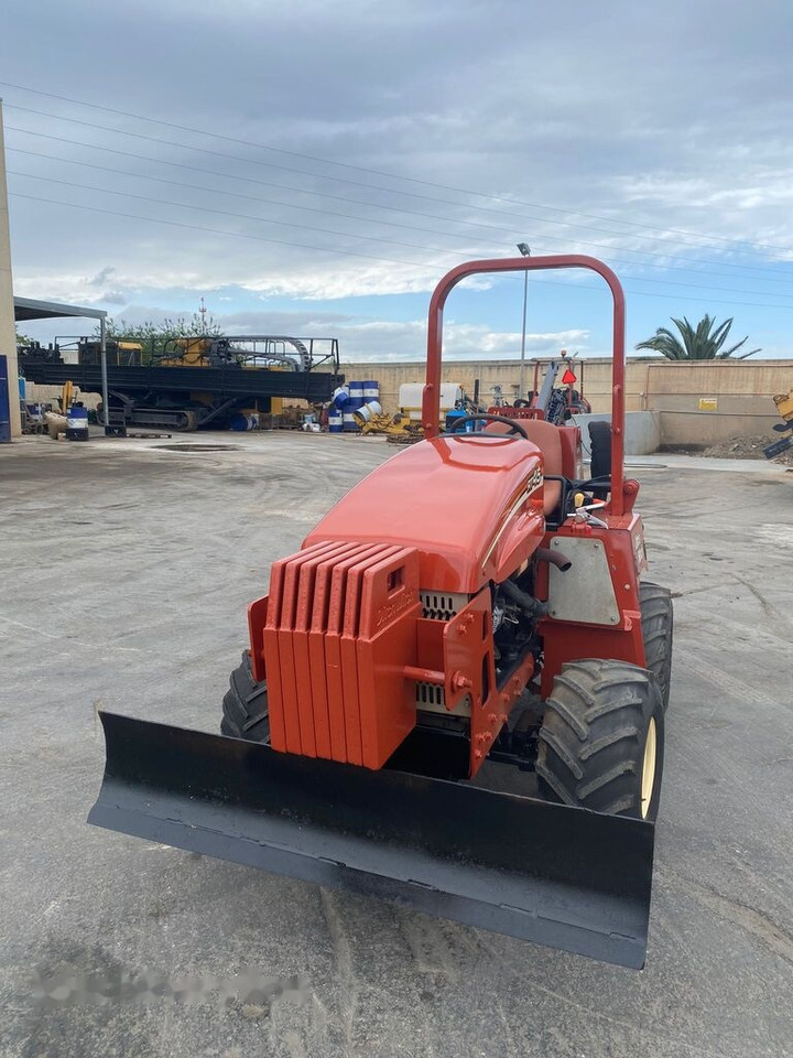 Ditch-Witch RT45 - Rovokopač: slika 3 Ditch-Witch RT45 - Rovokopač: slika 3