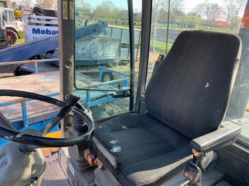 Kolesni nakladalec Ahlmann AS150: slika 11 Kolesni nakladalec Ahlmann AS150: slika 11