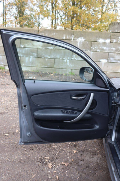 Limuzina BMW 1 Serie 116i: slika 19