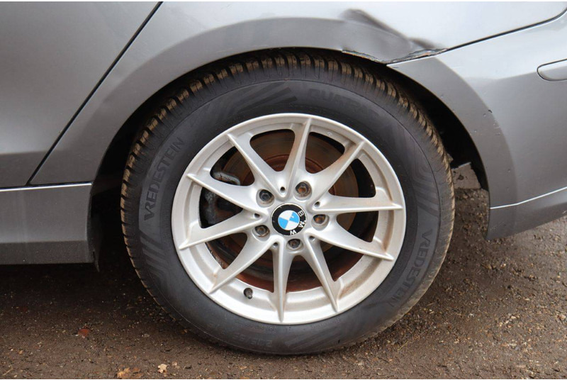 Limuzina BMW 1 Serie 116i: slika 14