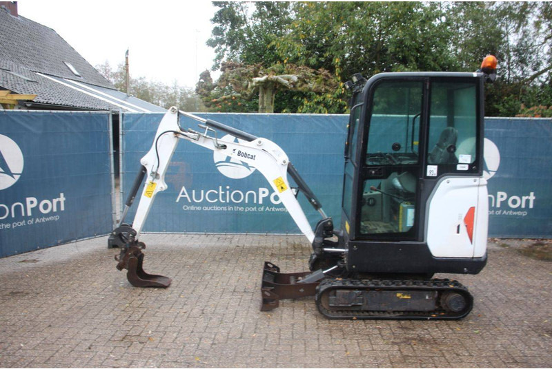 Bobcat E19 - Mini bager: slika 2 Bobcat E19 - Mini bager: slika 2