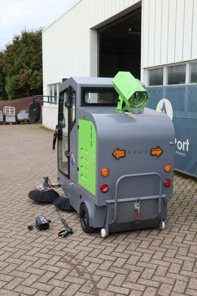 D19 - Vozilo za pometanje: slika 4 D19 - Vozilo za pometanje: slika 4