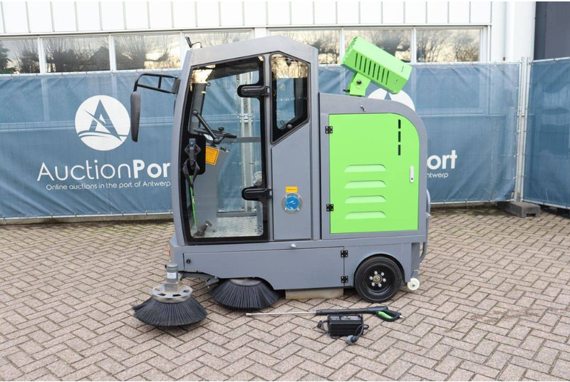 D19 - Vozilo za pometanje: slika 2 D19 - Vozilo za pometanje: slika 2