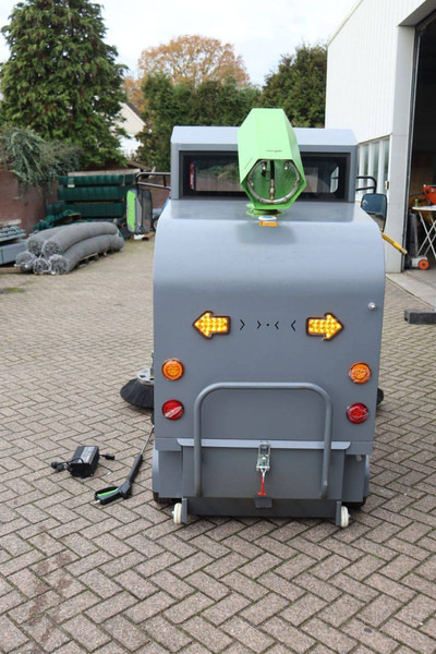 D19 - Vozilo za pometanje: slika 5 D19 - Vozilo za pometanje: slika 5