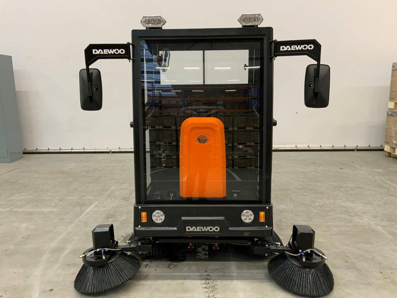 Daewoo DAS100 - Vozilo za pometanje: slika 4 Daewoo DAS100 - Vozilo za pometanje: slika 4
