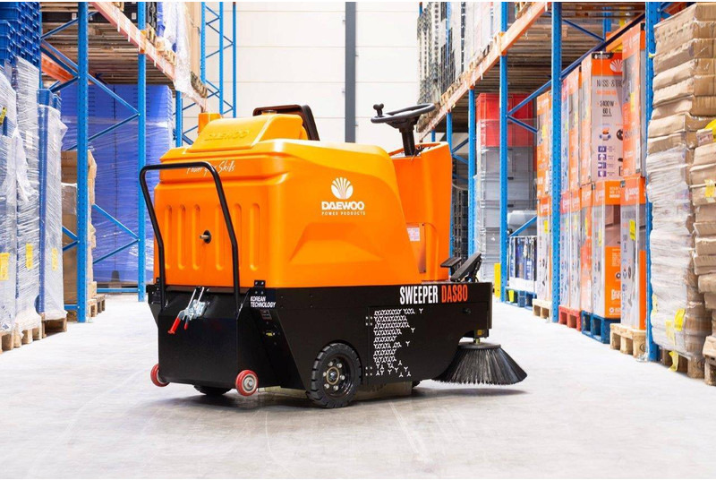 Daewoo Das80 Zit - Vozilo za pometanje: slika 4 Daewoo Das80 Zit - Vozilo za pometanje: slika 4