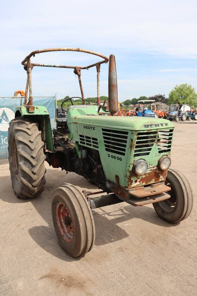 Traktor Deutz D6806: slika 6