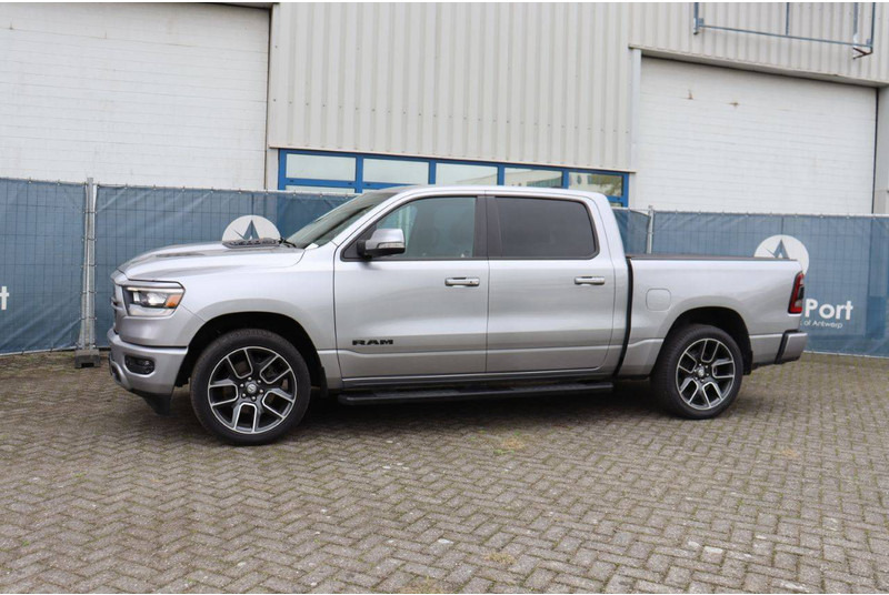 Dodge Ram 1500 1500 Sport 4x4 - Avtomobil: slika 1 Dodge Ram 1500 1500 Sport 4x4 - Avtomobil: slika 1