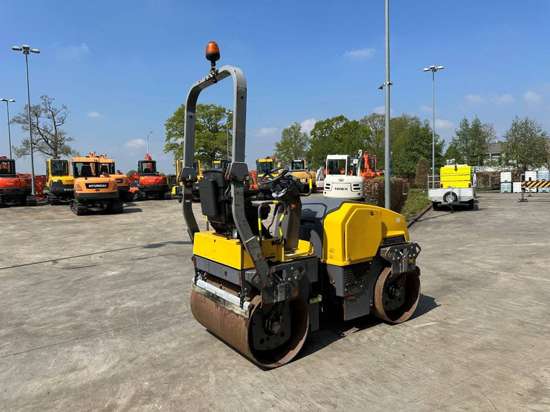 Dynapac CC1200 - Valjar: slika 4 Dynapac CC1200 - Valjar: slika 4