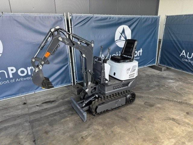 EX600 - Mini bager: slika 2 EX600 - Mini bager: slika 2