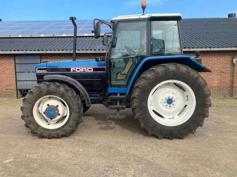 Ford 8340 - Traktor: slika 2 Ford 8340 - Traktor: slika 2