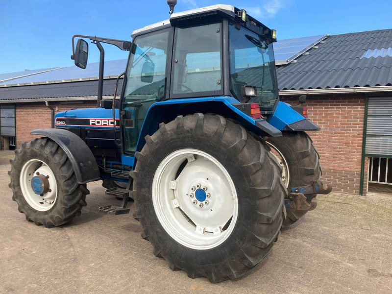 Ford 8340 - Traktor: slika 4 Ford 8340 - Traktor: slika 4