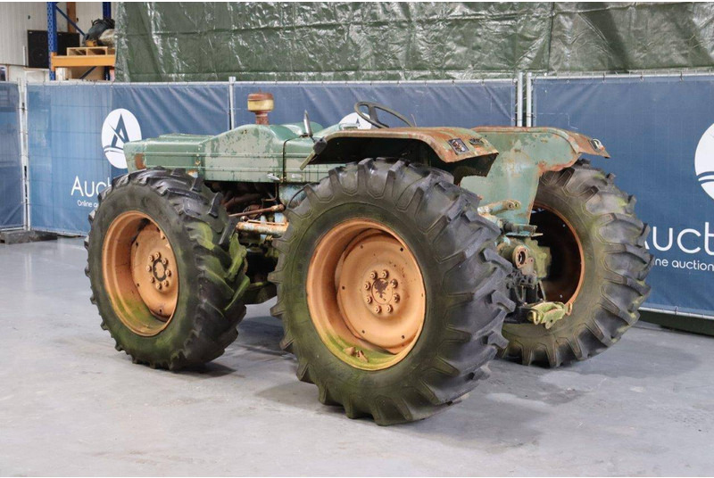 Ford County 1004 - Traktor: slika 3 Ford County 1004 - Traktor: slika 3