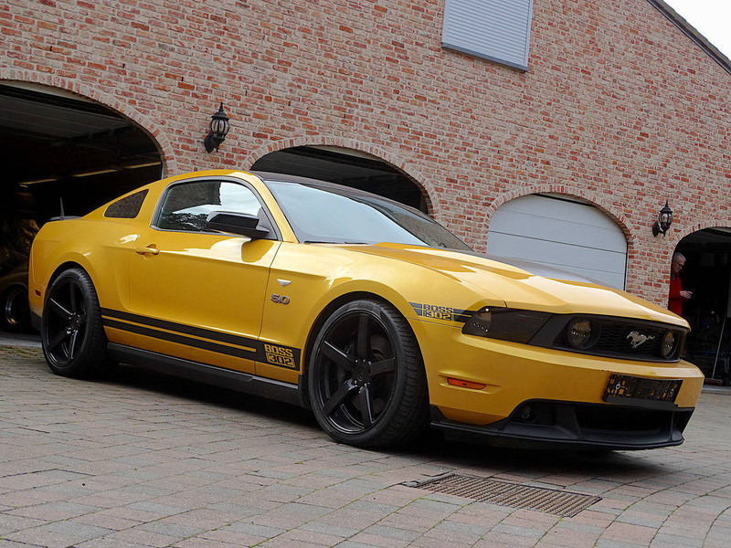 Ford Mustang GT Boss 302 - Limuzina: slika 2 Ford Mustang GT Boss 302 - Limuzina: slika 2