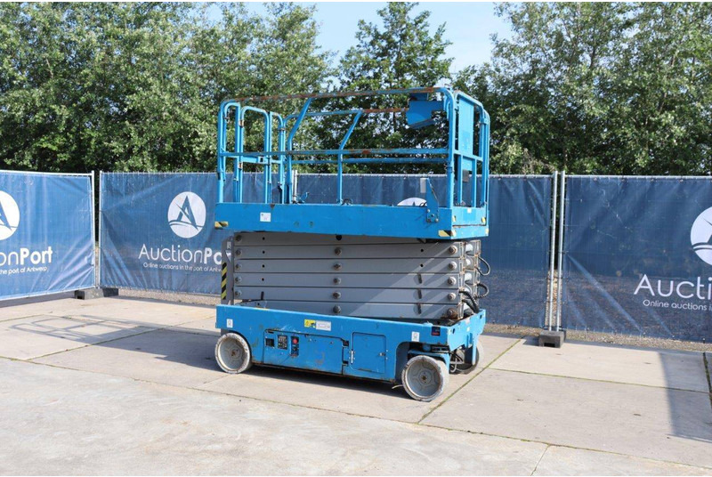 Genie GS4047 - Škarjasta dvižna ploščad: slika 3 Genie GS4047 - Škarjasta dvižna ploščad: slika 3