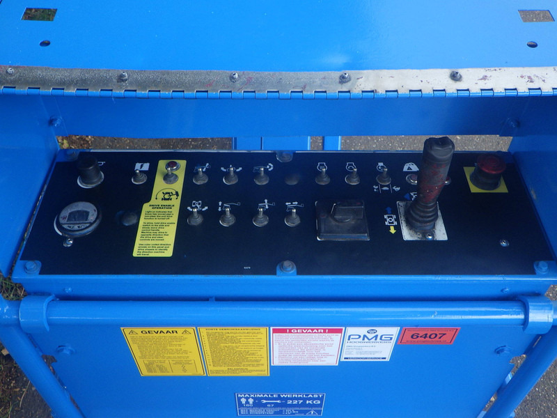 Genie Z-45/25J Bi - Zglobna dvižna ploščad: slika 5 Genie Z-45/25J Bi - Zglobna dvižna ploščad: slika 5