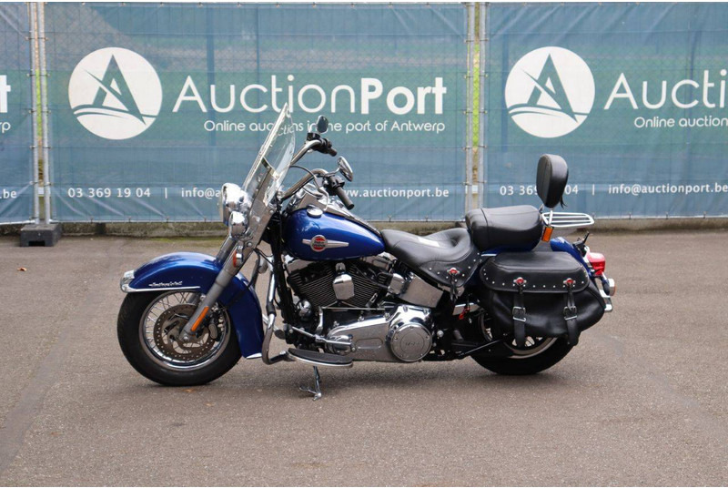 Harley-Davidson Heritage Softail Classic - Motorno kolo: slika 1 Harley-Davidson Heritage Softail Classic - Motorno kolo: slika 1