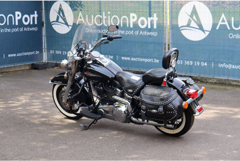 Harley-Davidson Heritage Softail Classic - Motorno kolo: slika 3 Harley-Davidson Heritage Softail Classic - Motorno kolo: slika 3