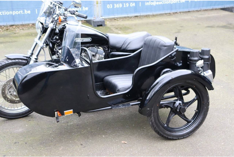 Motorno kolo Harley-Davidson Sporster XL883: slika 12