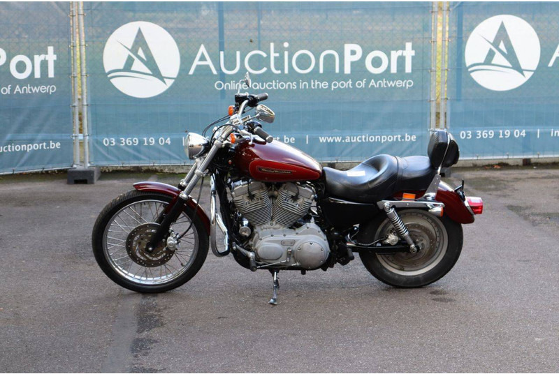 Harley-Davidson Sportster XL883 - Motorno kolo: slika 1 Harley-Davidson Sportster XL883 - Motorno kolo: slika 1