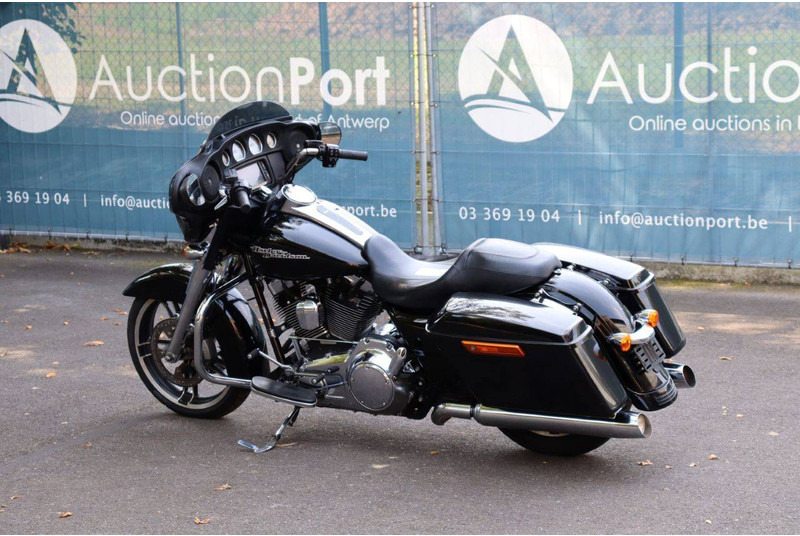 Harley-Davidson Street Glide - Motorno kolo: slika 3 Harley-Davidson Street Glide - Motorno kolo: slika 3