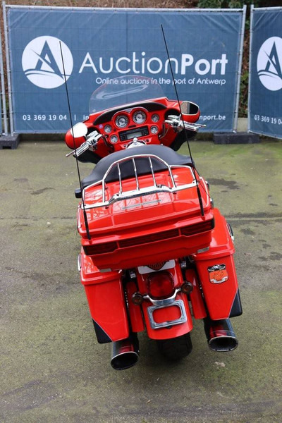 Harley-Davidson Ultra Classic CVO - Motorno kolo: slika 5 Harley-Davidson Ultra Classic CVO - Motorno kolo: slika 5