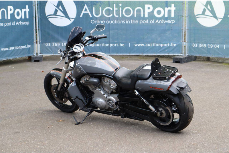 Harley-Davidson V-Rod - Motorno kolo: slika 3 Harley-Davidson V-Rod - Motorno kolo: slika 3