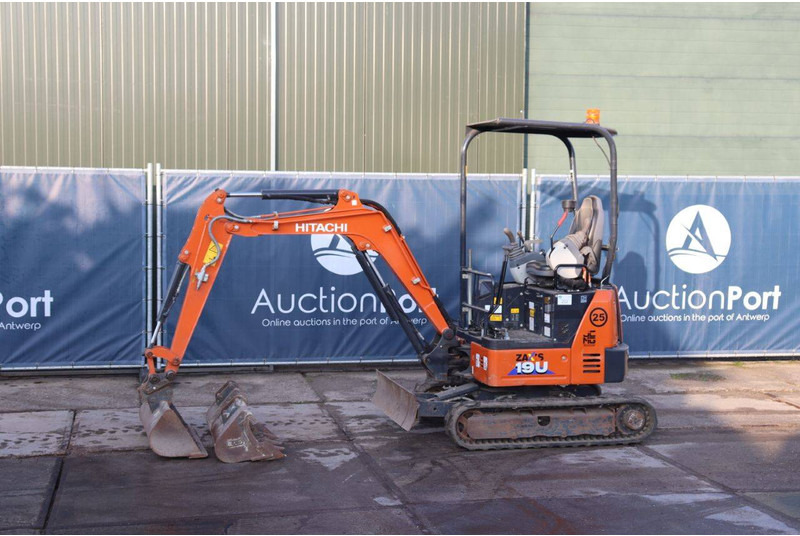 Hitachi ZX19U-6 - Mini bager: slika 1 Hitachi ZX19U-6 - Mini bager: slika 1