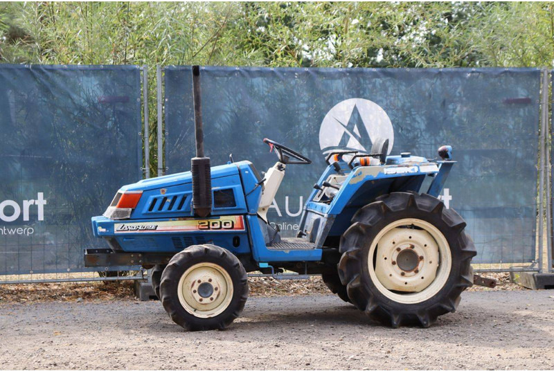 Iseki TU180F - Traktor: slika 1 Iseki TU180F - Traktor: slika 1