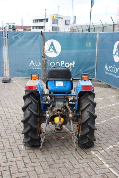 Iseki TU1900F - Traktor: slika 4 Iseki TU1900F - Traktor: slika 4