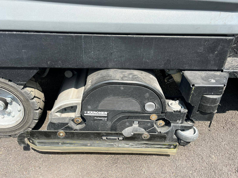 Kärcher R120 - Vozilo za pometanje: slika 4 Kärcher R120 - Vozilo za pometanje: slika 4