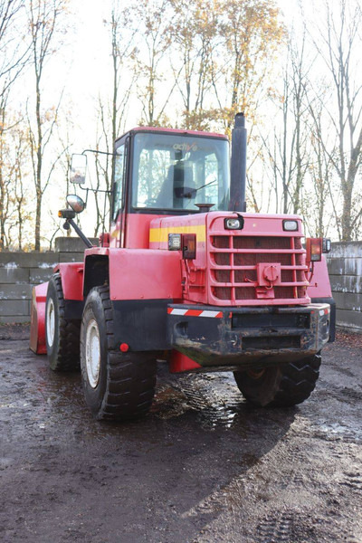 Komatsu WA 270-3 - Kolesni nakladalec: slika 4 Komatsu WA 270-3 - Kolesni nakladalec: slika 4