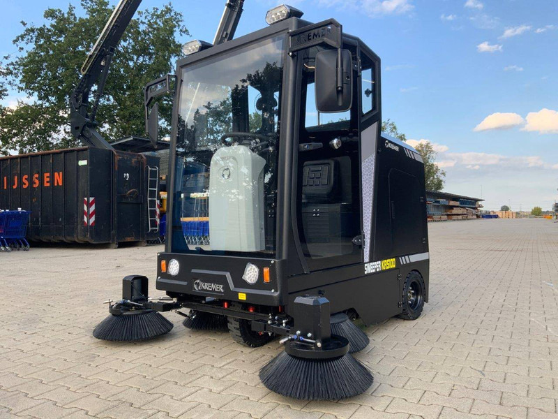 Kremer KRS100 - Vozilo za pometanje: slika 1 Kremer KRS100 - Vozilo za pometanje: slika 1