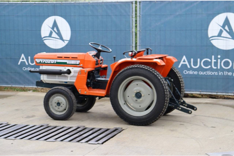 Kubota B1702DT - Traktor: slika 3 Kubota B1702DT - Traktor: slika 3