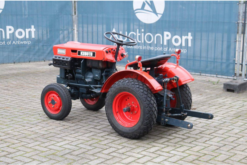Kubota B5000D - Traktor: slika 3 Kubota B5000D - Traktor: slika 3