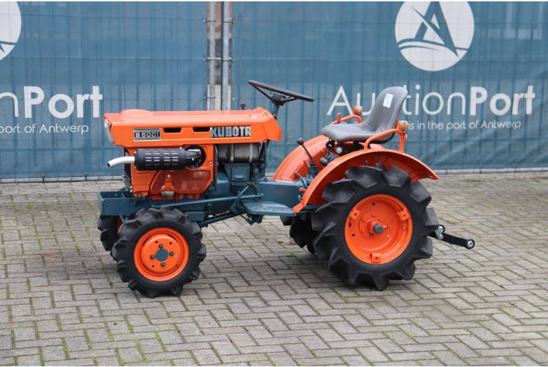 Kubota B5001 - Traktor: slika 1 Kubota B5001 - Traktor: slika 1