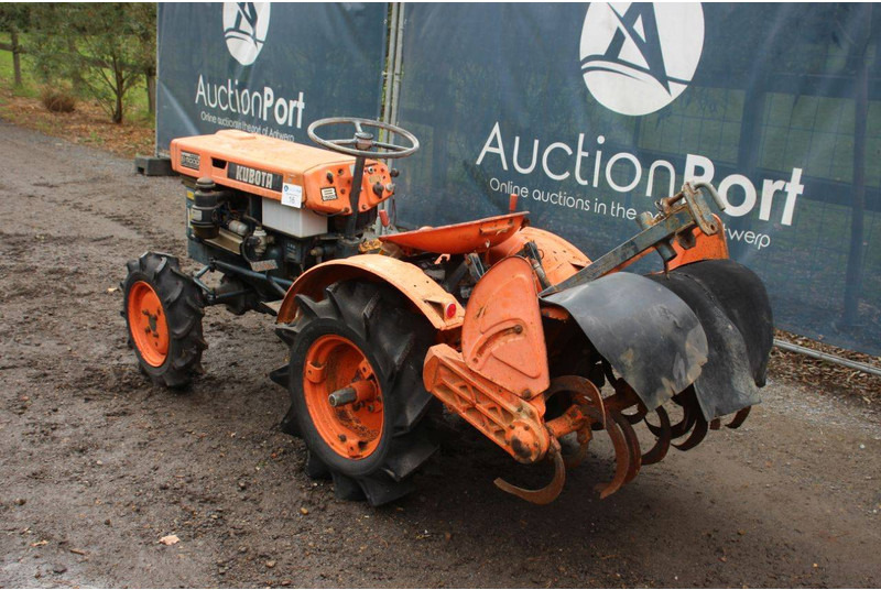 Kubota B6000 - Traktor: slika 3 Kubota B6000 - Traktor: slika 3