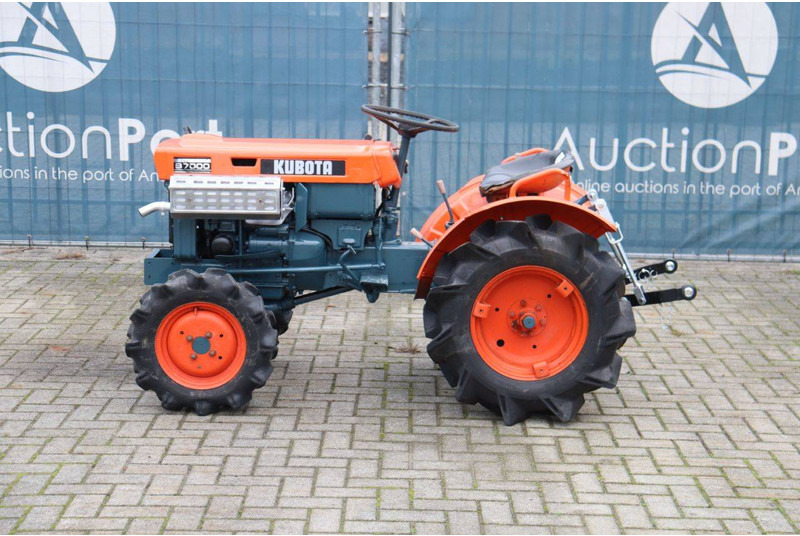Kubota B7000 - Traktor: slika 2 Kubota B7000 - Traktor: slika 2