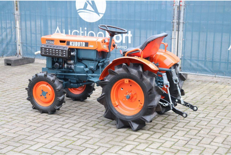 Kubota B7000 - Traktor: slika 3 Kubota B7000 - Traktor: slika 3