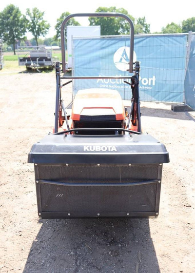 Kubota GZD15-II - Vrtna kosilnica: slika 4 Kubota GZD15-II - Vrtna kosilnica: slika 4