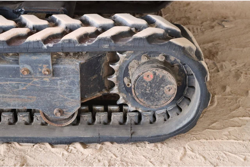 Mini bager Kubota KX019-4: slika 17