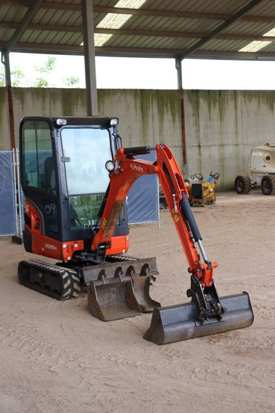 Mini bager Kubota KX019-4: slika 7
