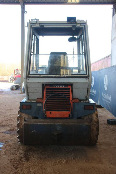 Kubota R510 - Kolesni nakladalec: slika 4 Kubota R510 - Kolesni nakladalec: slika 4