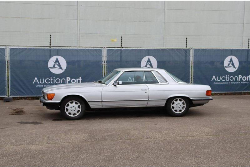 Mercedes-Benz 300-serie 380 SLC - Limuzina: slika 1 Mercedes-Benz 300-serie 380 SLC - Limuzina: slika 1