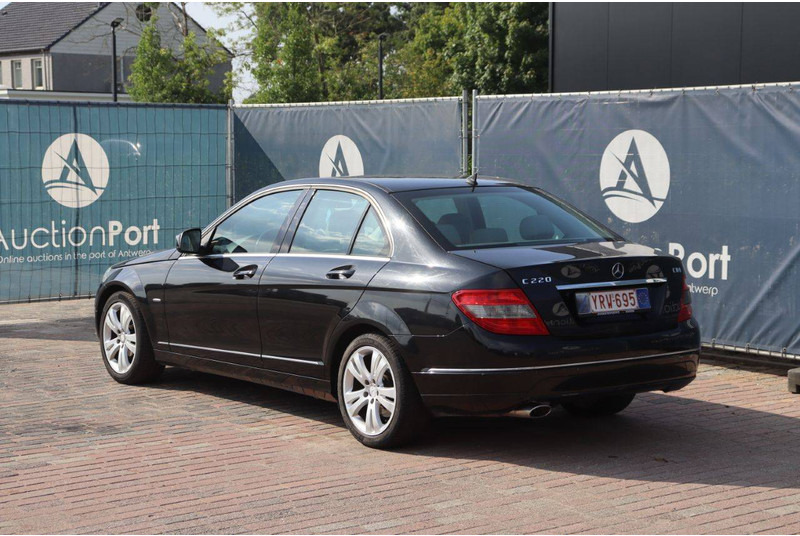 Mercedes-Benz C-Klasse 220 CDI - Limuzina: slika 4 Mercedes-Benz C-Klasse 220 CDI - Limuzina: slika 4